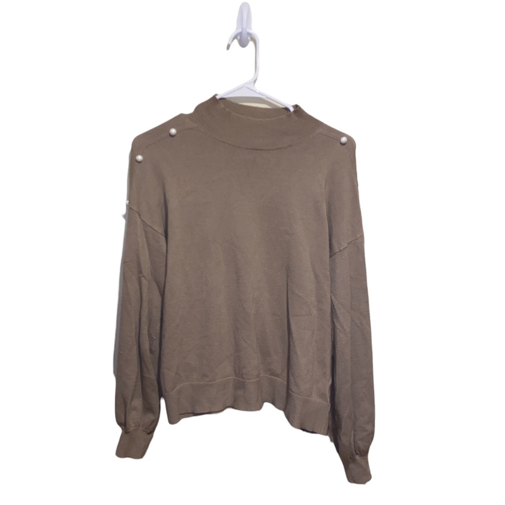 [89th & Madison] Long Sleeve Sweater with Pearls